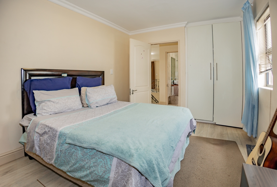 4 Bedroom Property for Sale in Zevenwacht Country Estate Western Cape